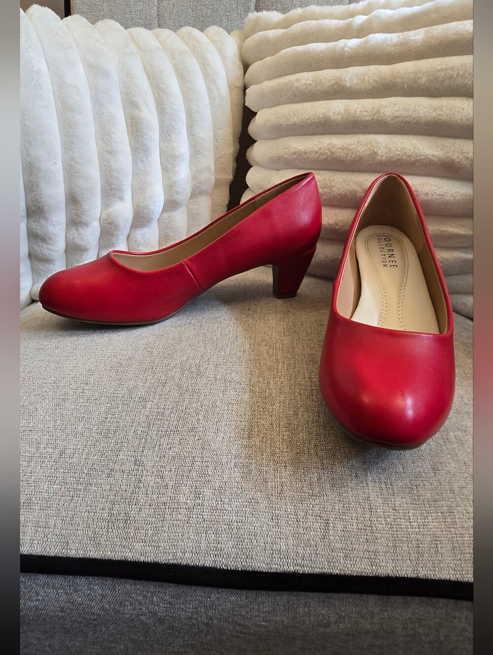 Journee Collection Red Mid Heel Classic Pumps